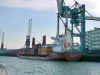 HBh_Containerschiff.JPG (97021 Byte)